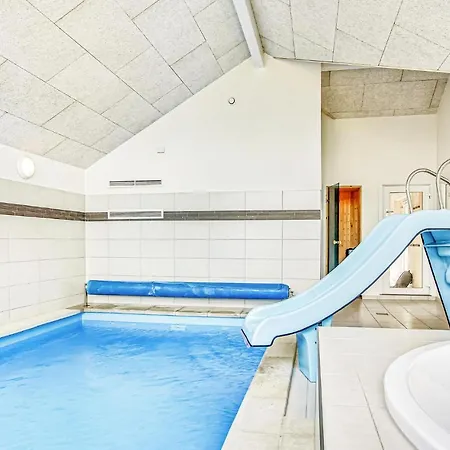 Cozy In With Sauna 펜션