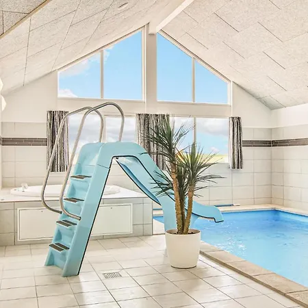 Cozy In With Sauna 보겐세